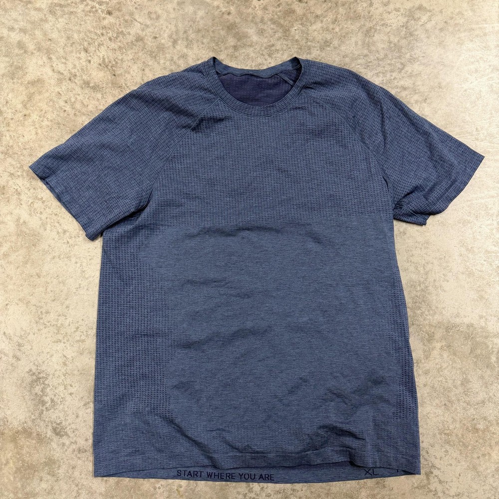 Lululemon Shirt Mens XL Blue metal vent tech performance gym training stretch