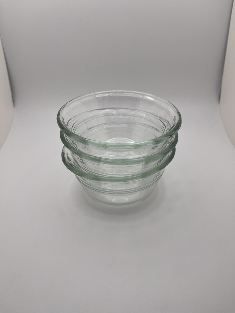 Vintage Pyrex 6 oz Custard Ramekin Set of 3 Scalloped Edge with Rings