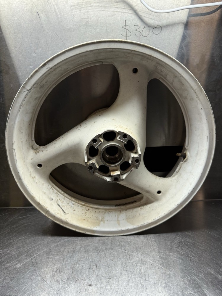 Suzuki GSXR750 GSXR 750 Wheel OEM genuine Rear Rim Mag Genuine Part