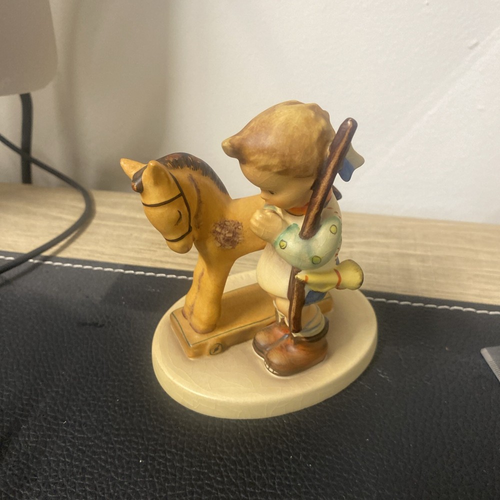 Vintage Goebel Hummel Prayer Before Battle Figurine #20 TMK3 4 Inch 1960s