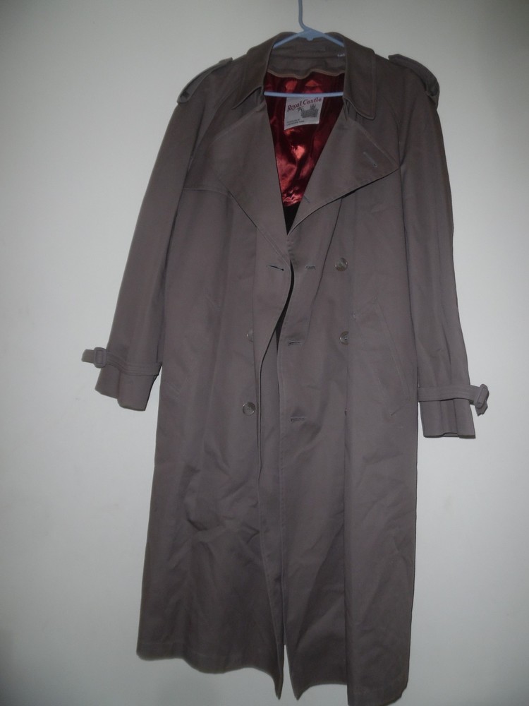 Vintage Royal Castle All-Weather Trench Coat 44R Mint Lining  