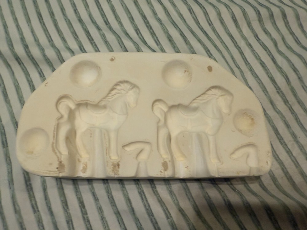 Small carrousel horses #480 Odean State slip casting mold 1983