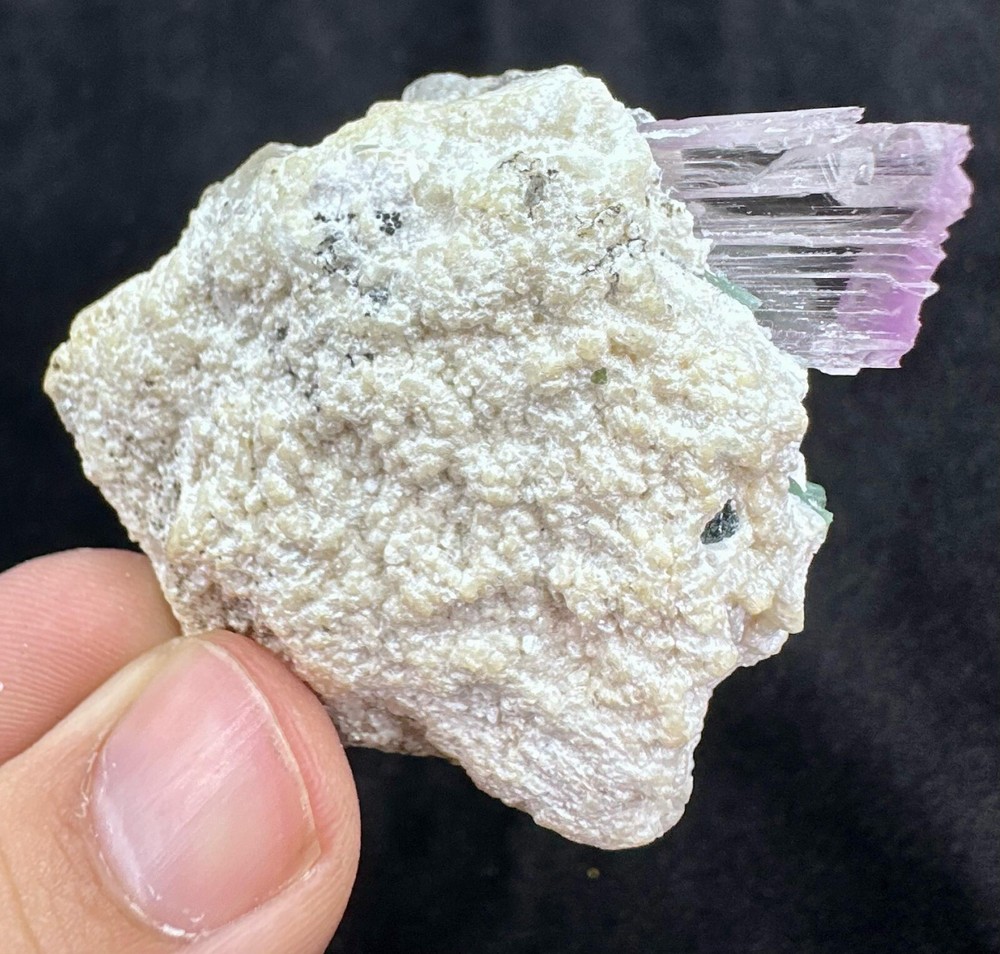 268.50 ct Natural Pink Kunzite Crystal Specimen – Rare Collector’s Gem