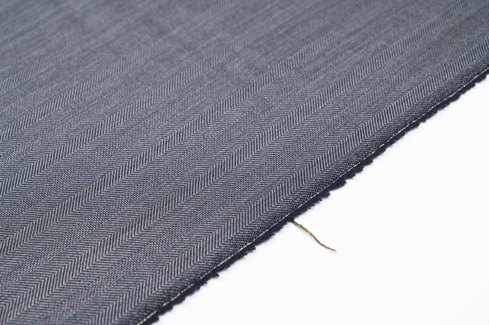 Vintage Wool Suiting - 3m - 100% Virgin Wool - 250g - Herringbone w/ Red Stripe