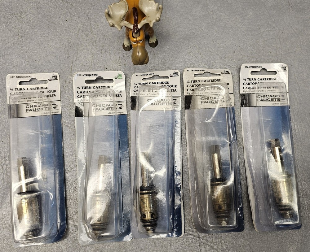 377-XTRHJKABNF Chicago Faucet RH Quaturn 1/4 Turn Cartridge Lot of 5