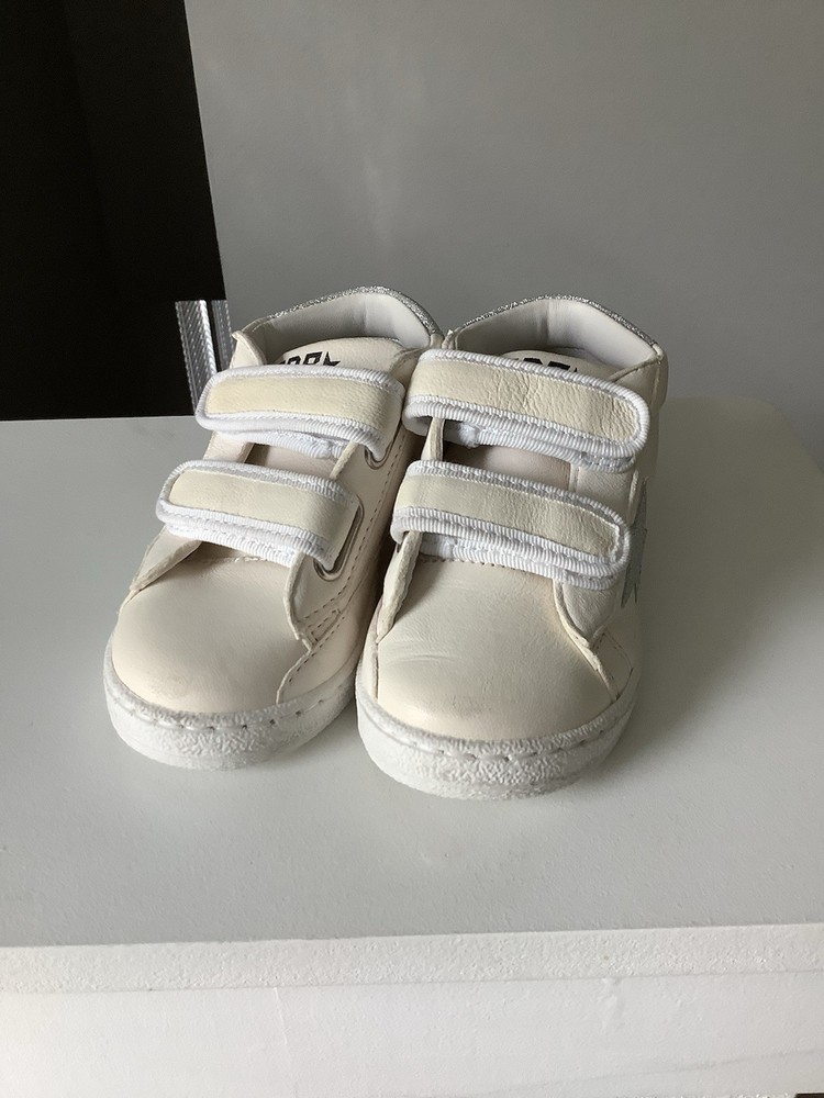 Golden Goose Toddler Sneakers Size 23 High Top White Silver Star Glitter