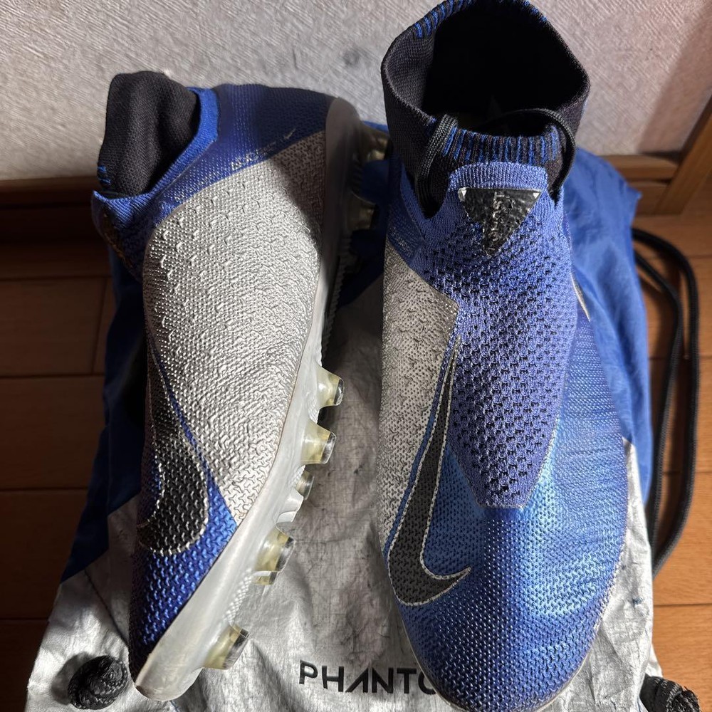 Nike Phantom Vision AG US 9 Soccer Cleats