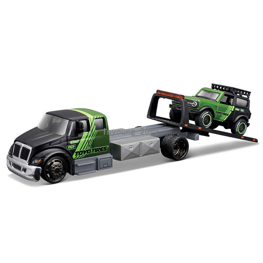 1:64 Transporter Truck with Ford Bronco Wildtrak 2021 Model Car Diecast Toy Cars