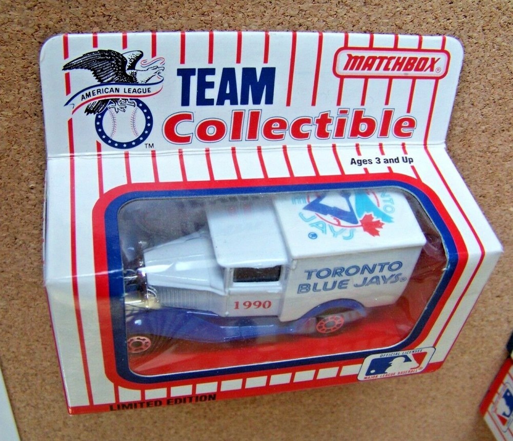 1990 Toronto Blue Jays White Rose Matchbox diecast truck 1st series c38869