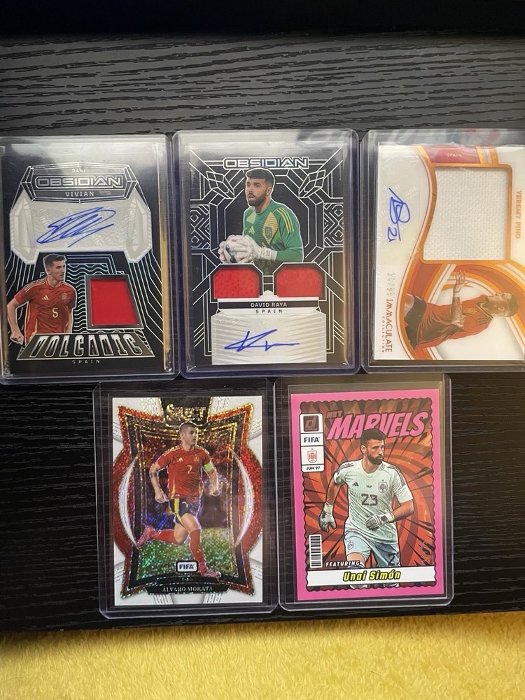 Lot Of 5 Spanish International Soccer Cards Including Autos  Numbered And SP