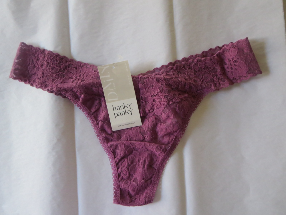 HANKY PANKY DAILY LACE ORIGINAL RISE THONG #771101, GRAPE, O/S, NWT $24