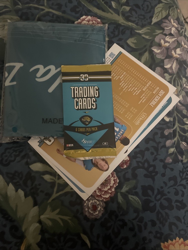 Jacksonville Jaguars 30th Anniversary Unopened Pack 6 Cards SGA With Extras