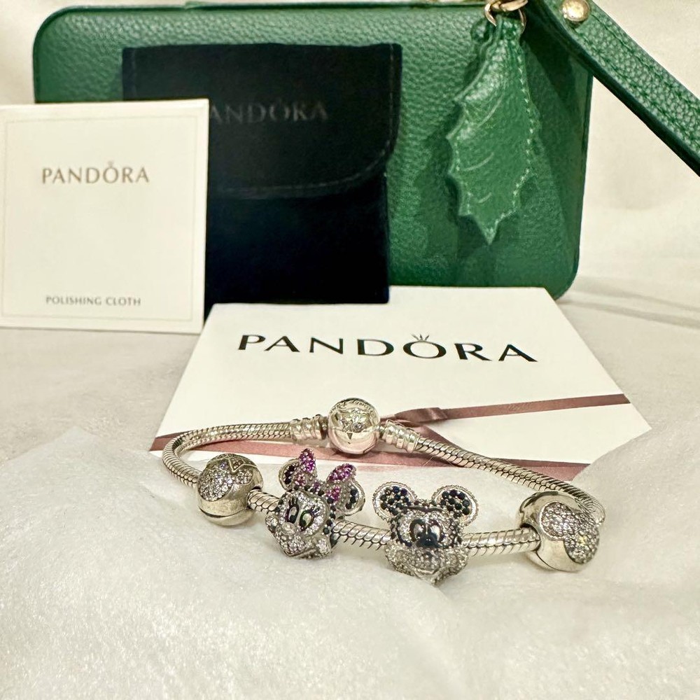 PANDORA Disney Mickey and Minnie Bracelet with Bonus Pouch