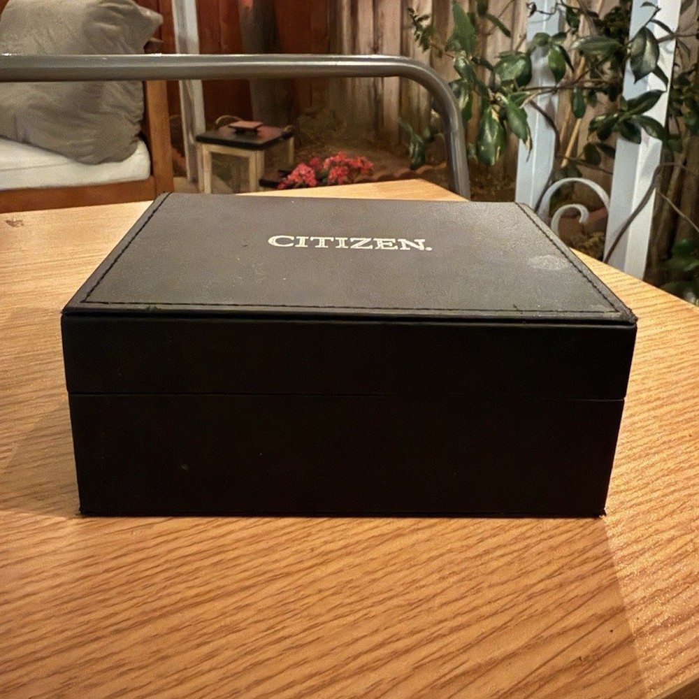 Citizen Eco-Drive WR100 Black Stainless Watch + Bracelet Full Set