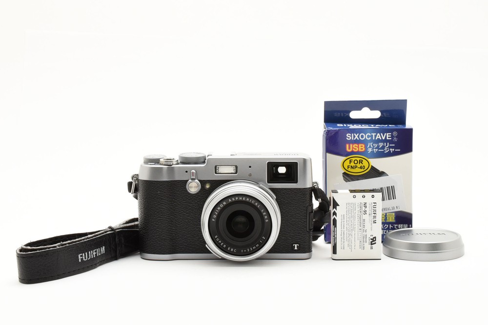 Fuji FUJIFILM X100T 16.3MP Digital Camera Silver Japan Near Mint