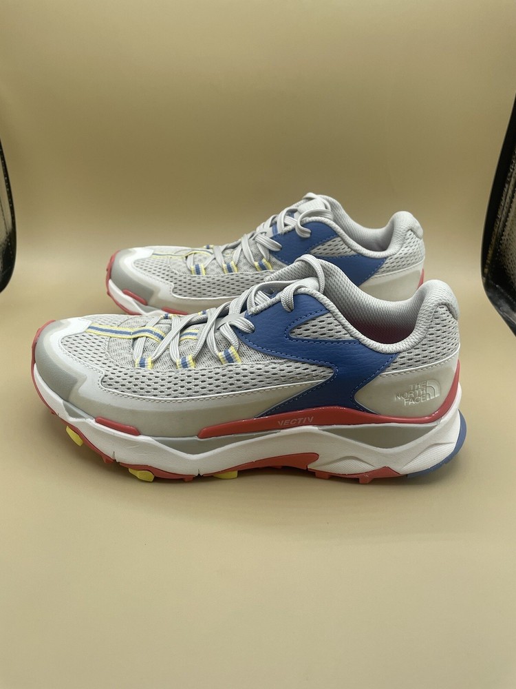 Sz 8 US The North Face Women’s Vectiv Taraval Sandstone/Topaz Running Shoes NEW