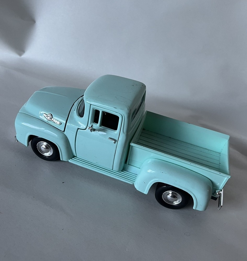 1955 Ford F-100 Pickup Truck Light Green 1/24 Diecast Model Car