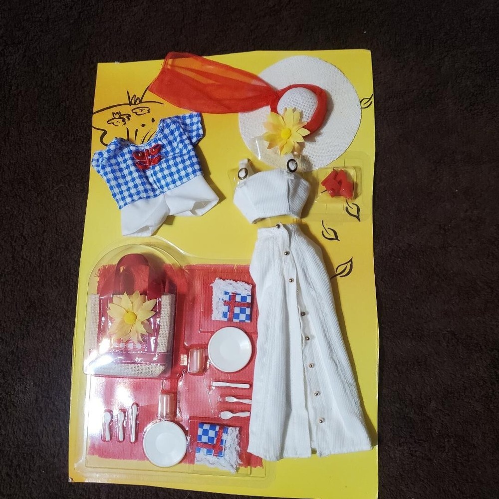 Barbie Picnic Outfit. Opened, Unused.