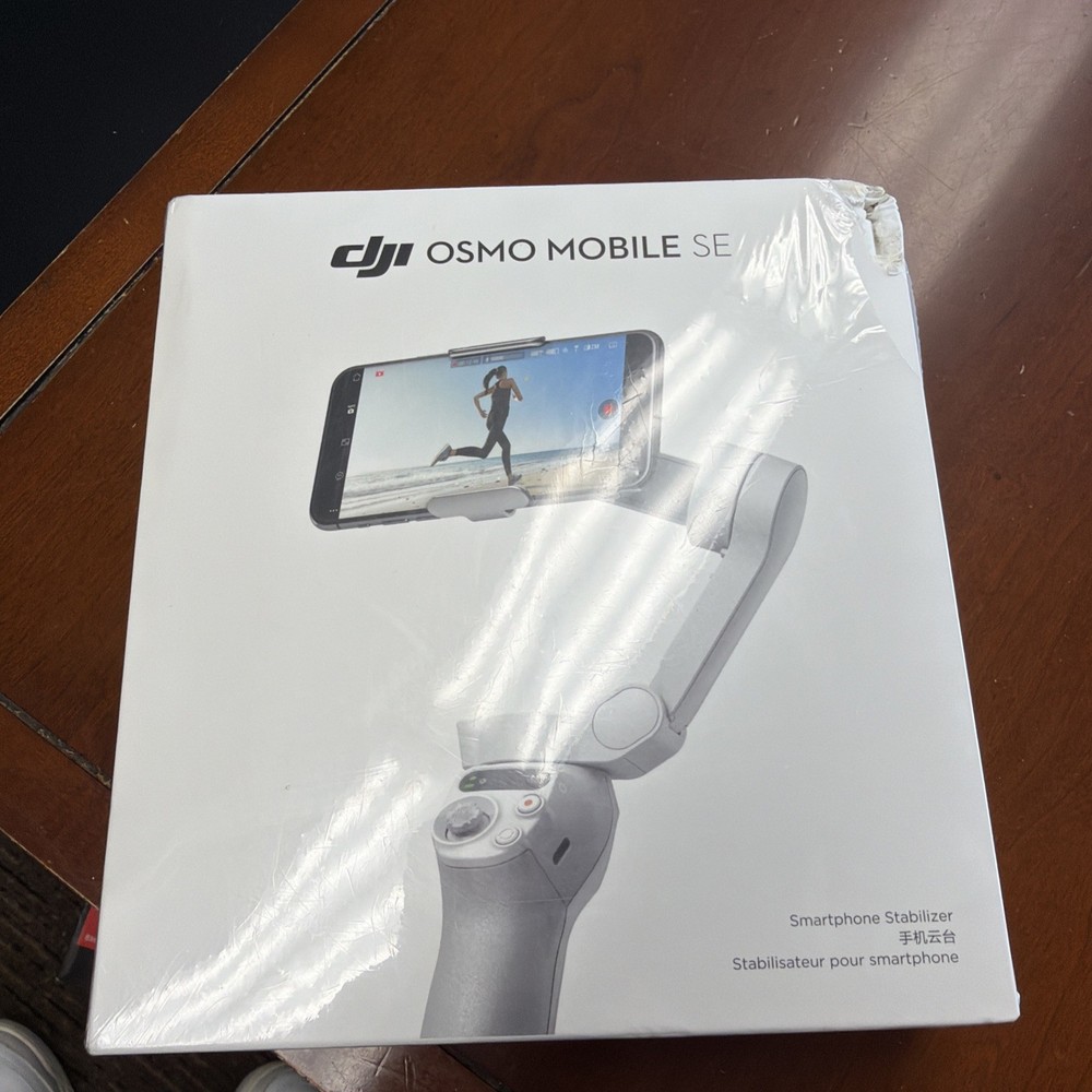 DJI Osmo Mobile SE Gimbal, 3-Axis, Portable. Damaged box. New