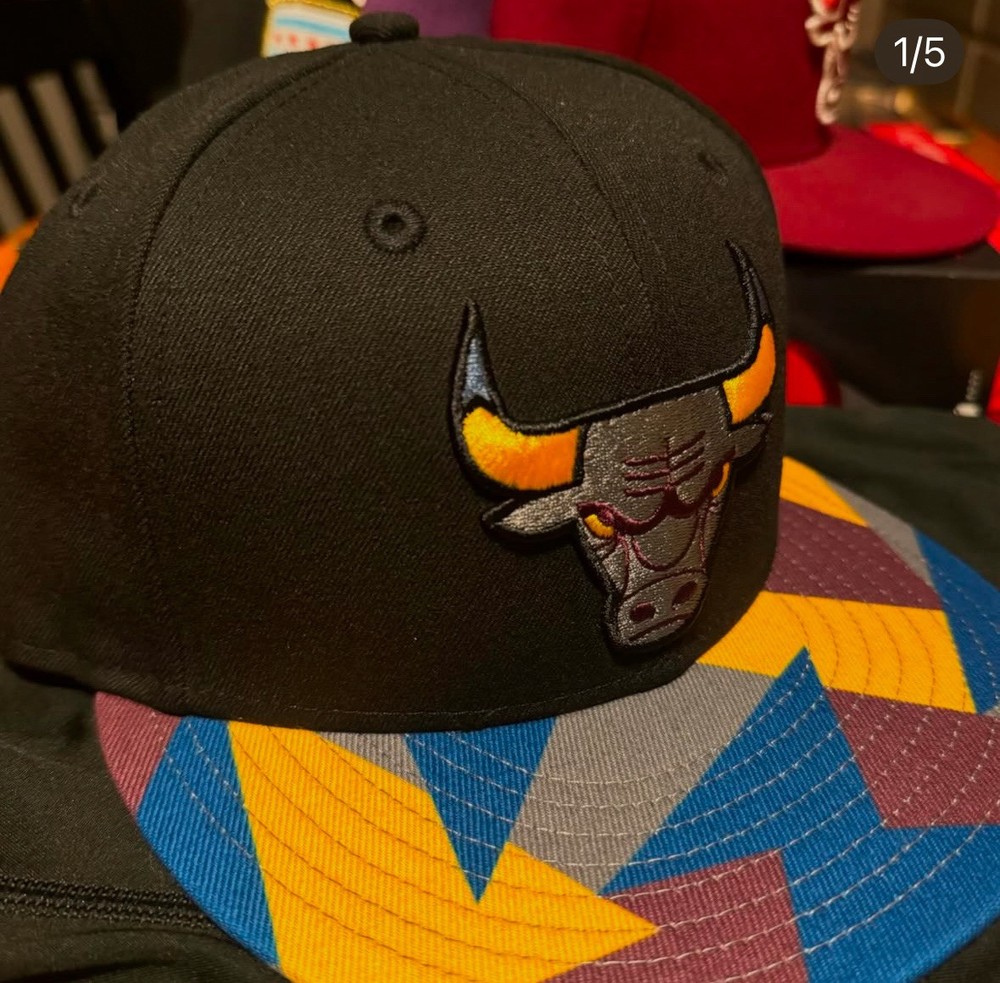 Chicago Bulls SnapBack Hat Gently Used