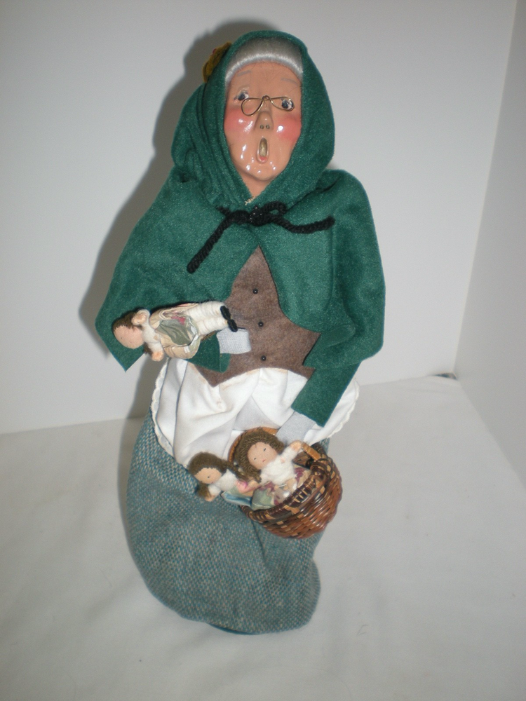 Vintage Byers’ Choice Carolers - 1995 Woman with Basket of Dolls - EX Cond.