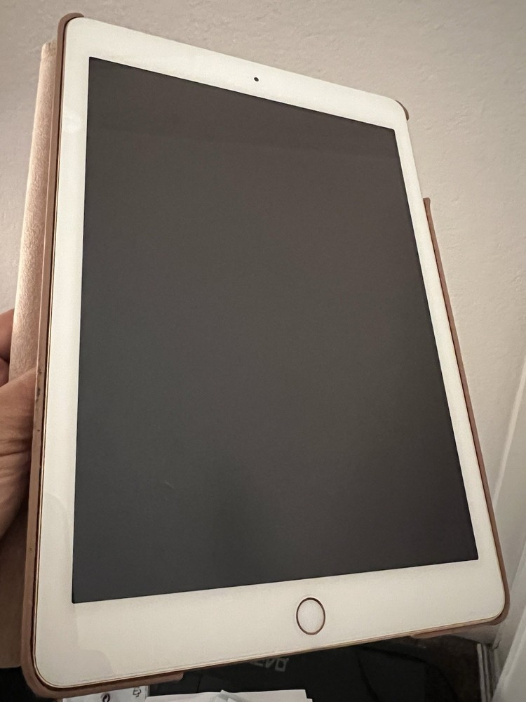 Rose Gold Apple Ipad