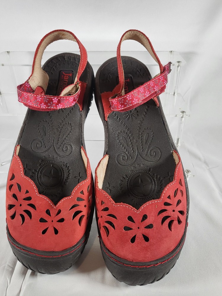 Red Mary Janes by Jambu Au Terra Design Wild Flower Sz 8