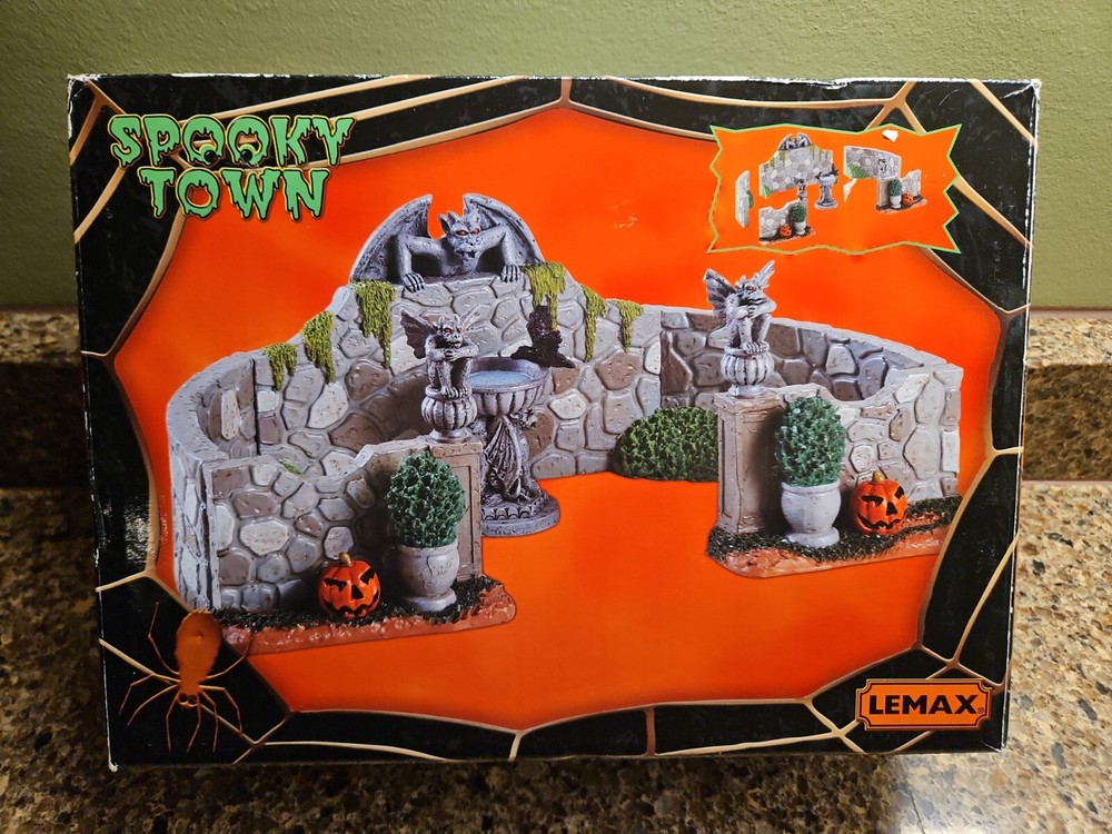 Lemax Spooky Town Gargoyle Gardens Halloween Table Decoration