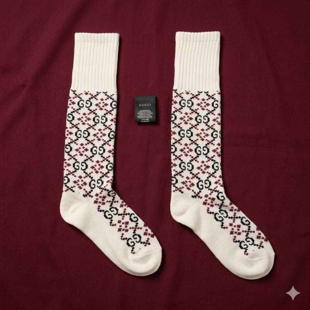 Authentic Gucci GG Diamond Monogram Cotton Socks Cream Unisex Men and Women