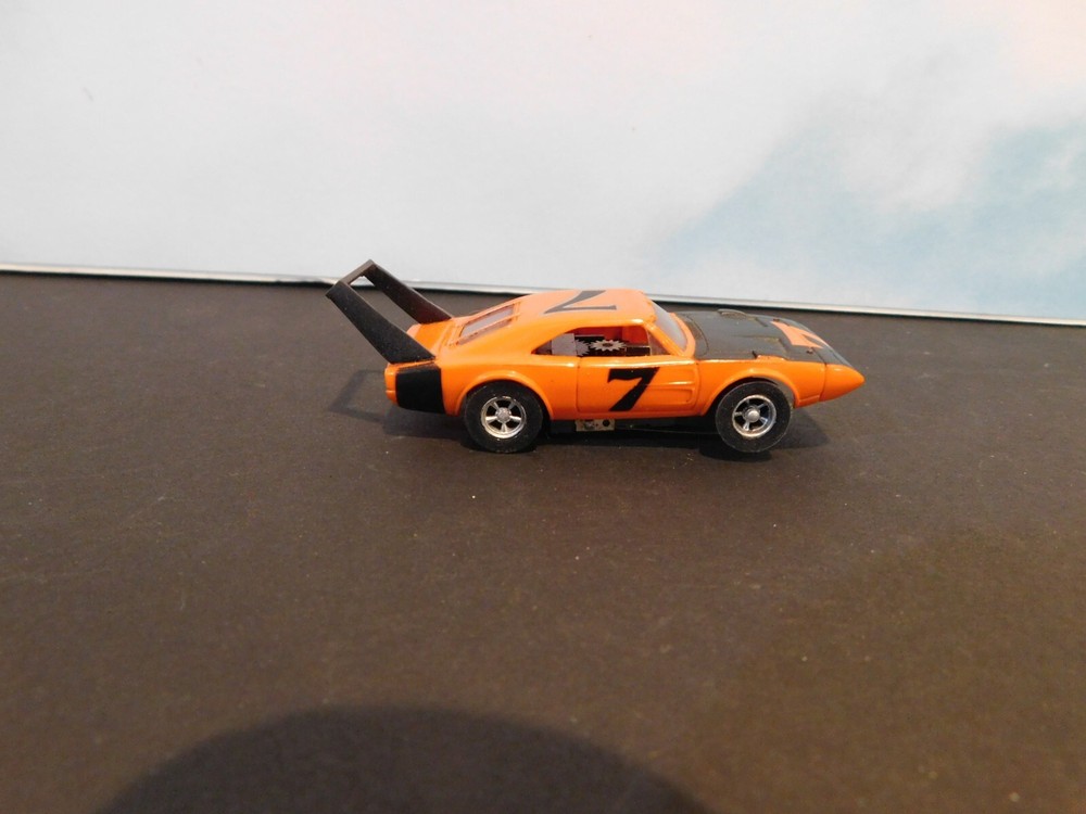 Aurora AFX Ho Slot Car Dodge Charger Daytona Racing Set