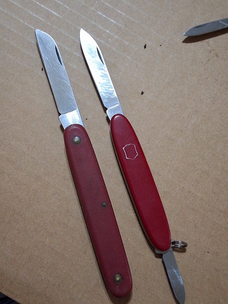 Victorinox Swiss Folding Pocket Knifes Made In Switzerland x2