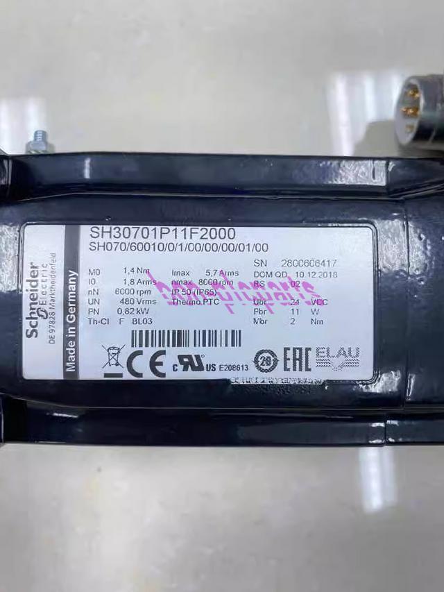 1PCS Used servo motor SH30701P11F2000