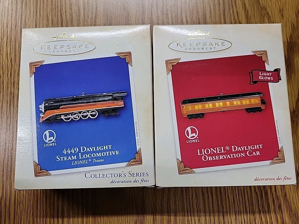 Hallmark Keepsake 2003 Lionel Daylight Steam Locomotive & Observant Car 2-Piece Set
