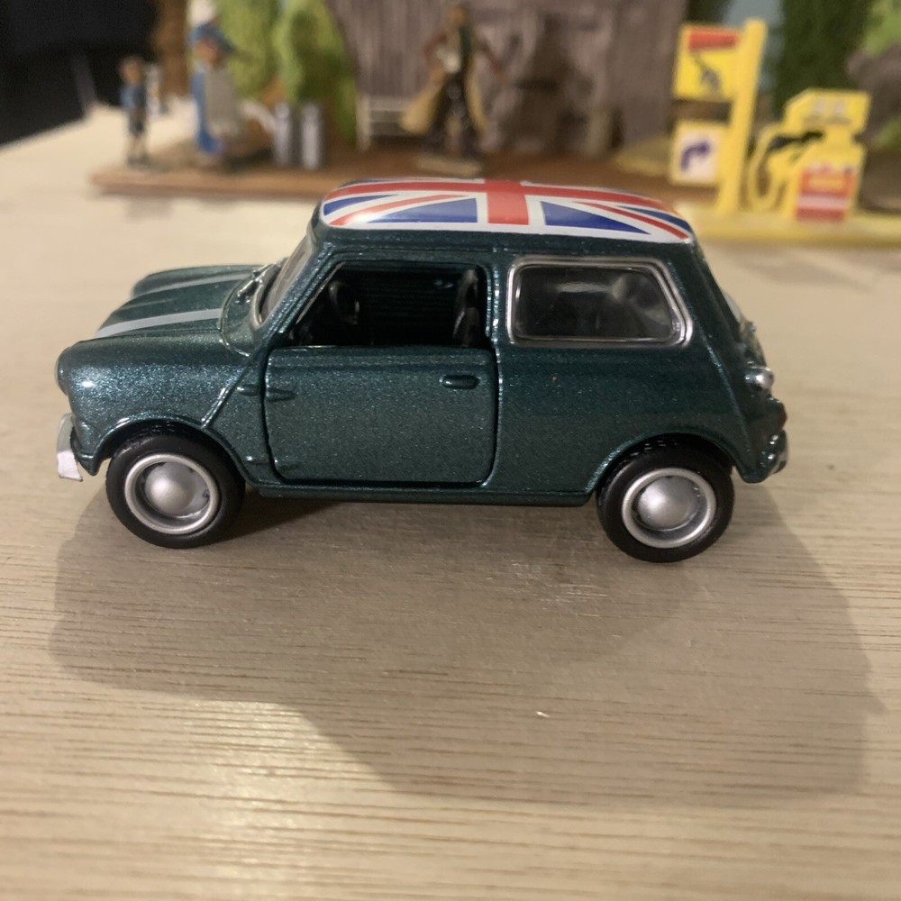 Hamleys Union Jack Mini Cooper - 1:36 Scale Excellent Condition