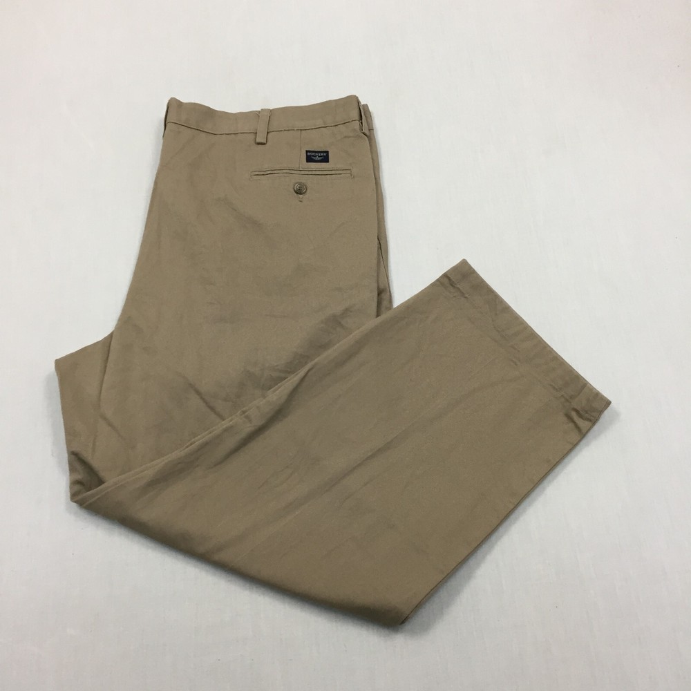 Dockers Chino Trousers Cotton Pants Straight Fit Mens Size 42W 30L Beige