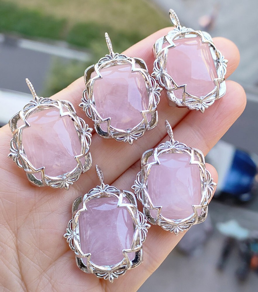 10pcs Natural Rose Quartz Gems Space Pendants Chakra Reiki Healing Amulet