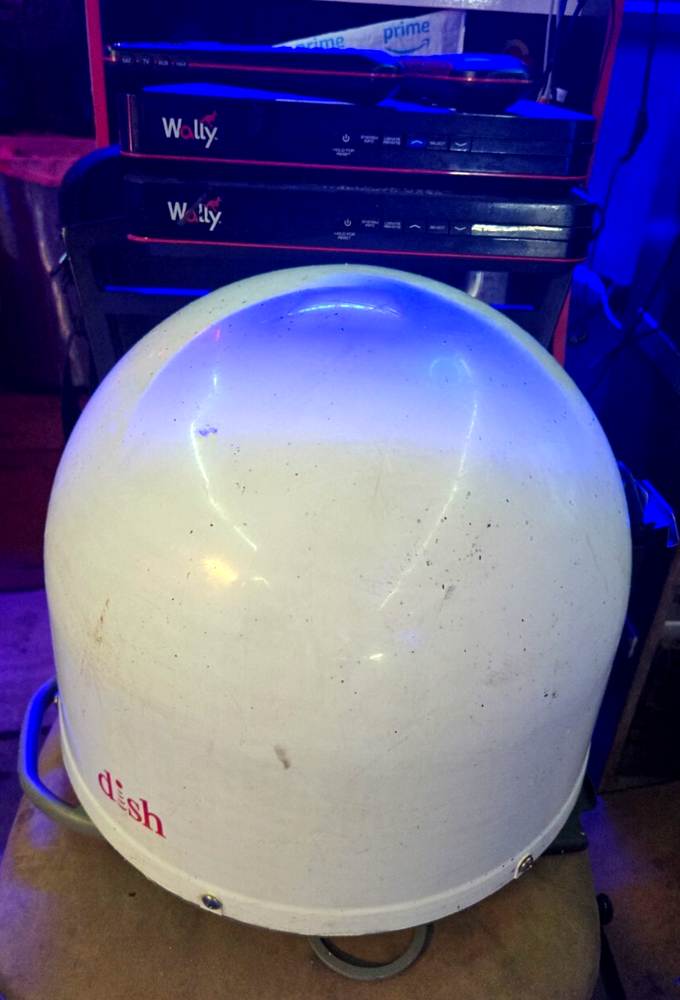 Winegard PA-2000 Pathway X1 Portable Truck Satellite TV Antenna Complete Bundle  