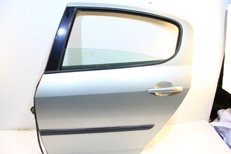 NO TIENE REFERENCIA REAR LEFT DOOR PEUGEOT 407 2004 1477006