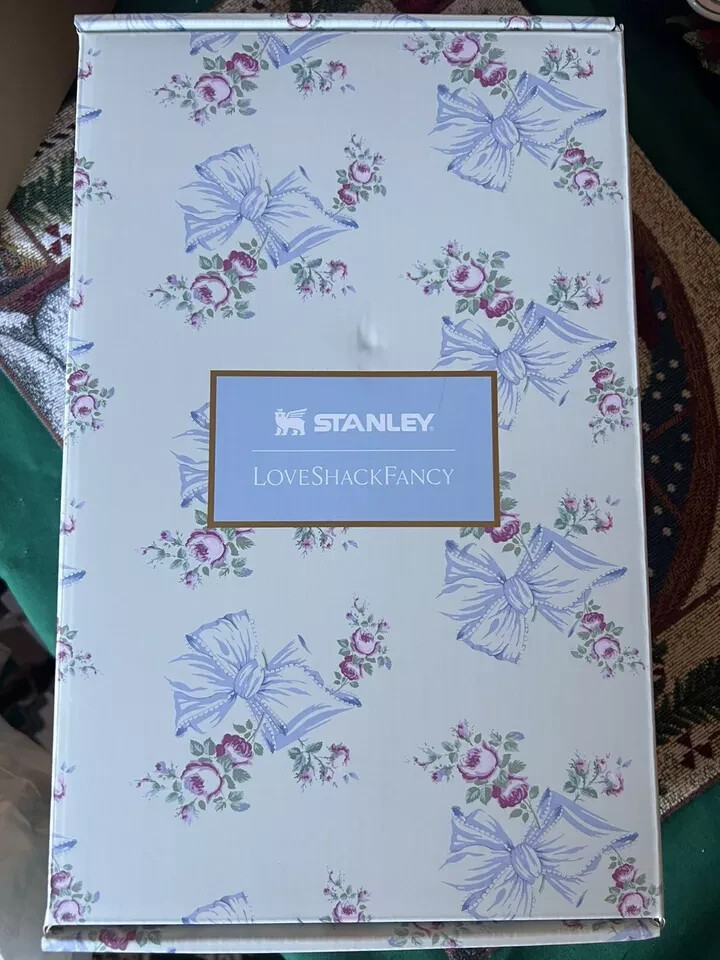 Stanley x Love Shack Fancy Holiday Quencher 40 OZ - Rosa Beaux Blue *IN HAND*