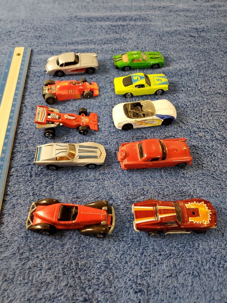 VINTAGE TOY CARS LOT OF 10