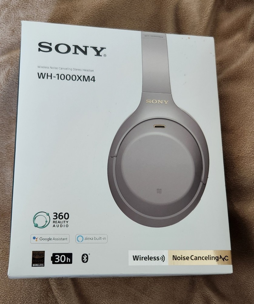Sony WH-1000XM4 Wireless Noise-Canceling Over-Ear Headphones in Silver