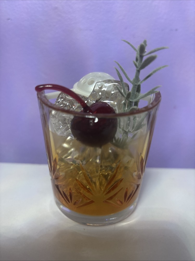 Bath & Body Works Cocktail Cup Light-Up Wallflower Plug-In