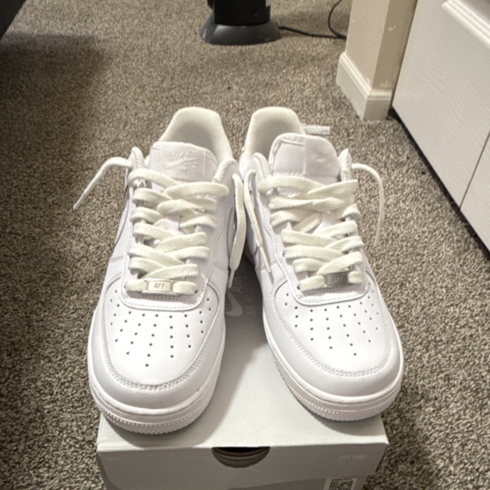 Nike Air Force 1 '07 White Leather Low Top Women's Sneakers DD8959-100