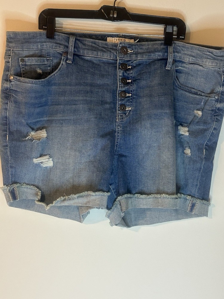 Torrid Size 22 Button Fly Denim Shorts