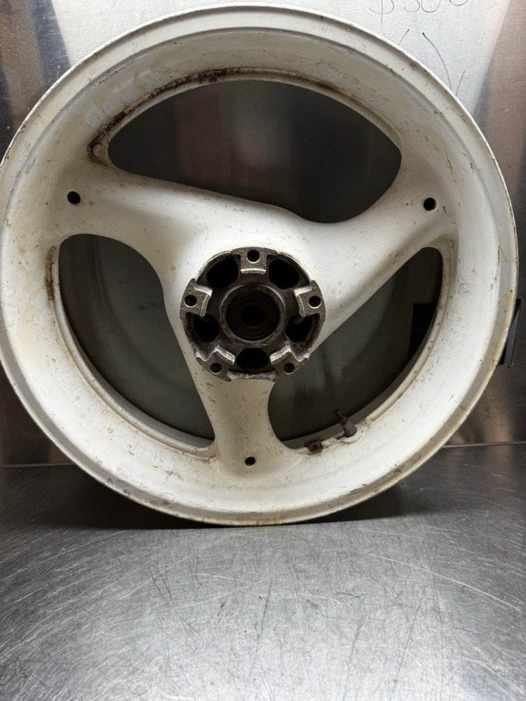 Suzuki GSXR750 GSXR 750 Wheel OEM genuine Rear Rim Mag Genuine Part