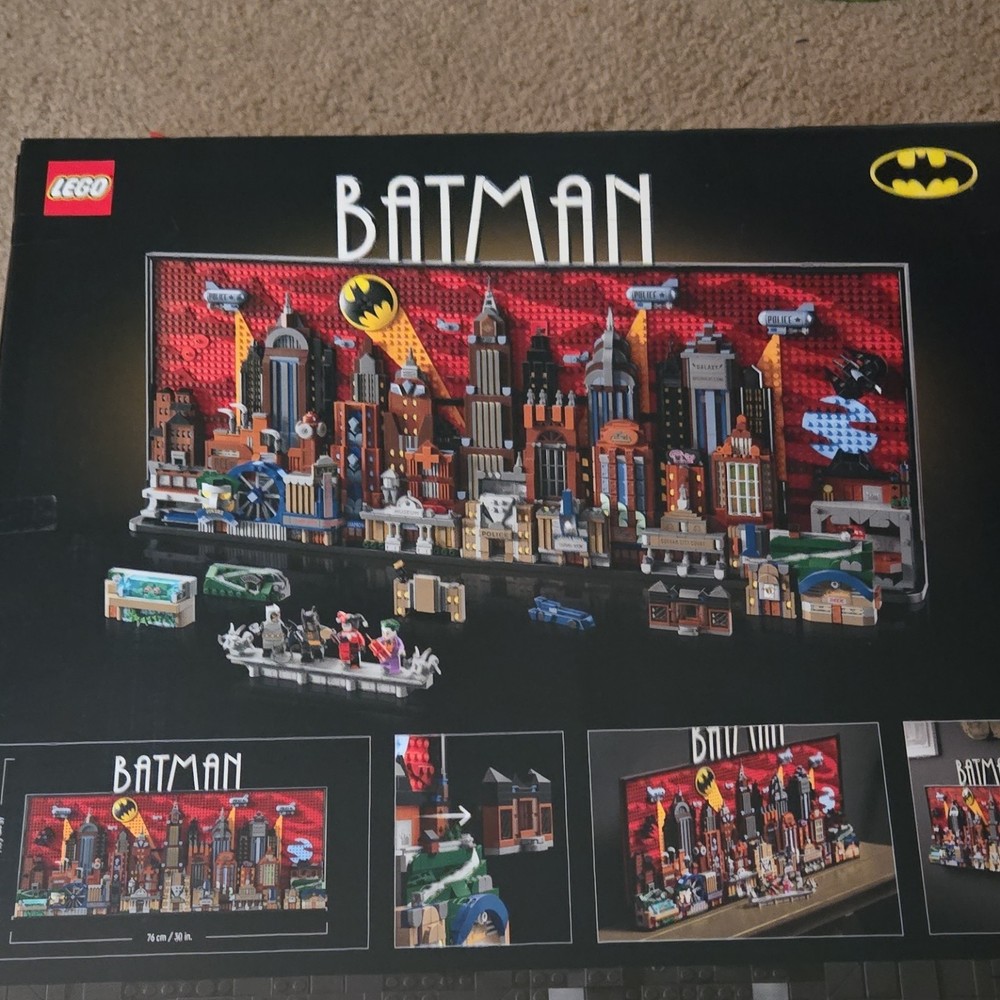 LEGO Batman: The Animated Series Gotham City 76271 Set 4210 Pieces 2024