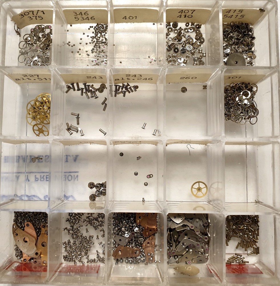 NOS AS1885 Vintage Watch Parts 1 PC 1885 New Movement