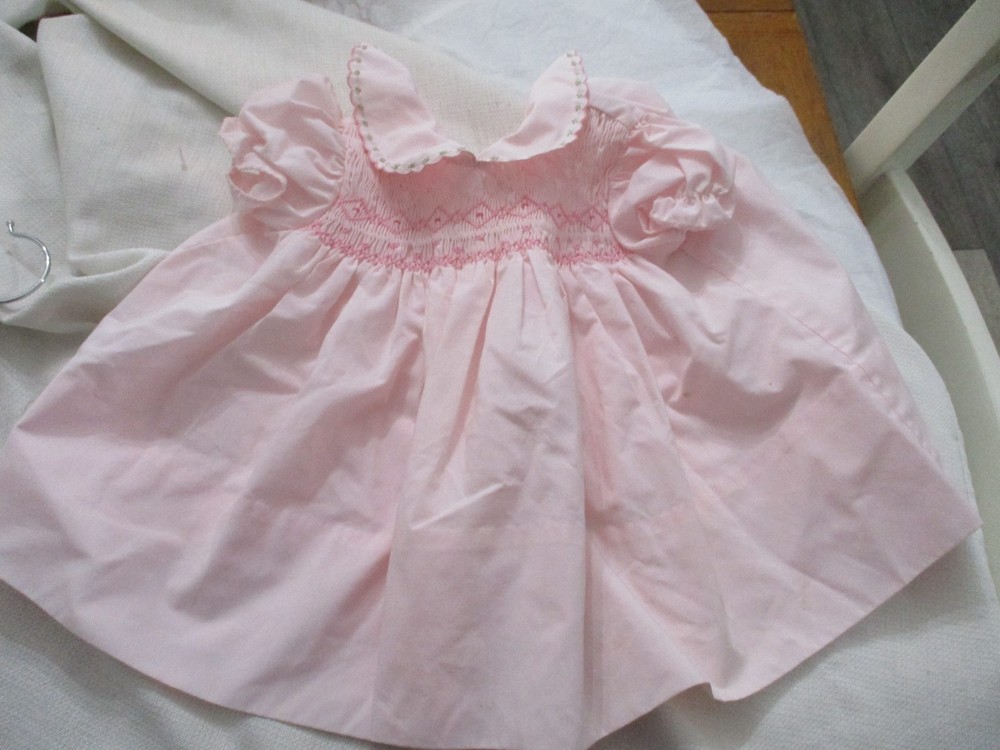a little angel Smocked Dress With Embroidered Collar Size 9 months pink