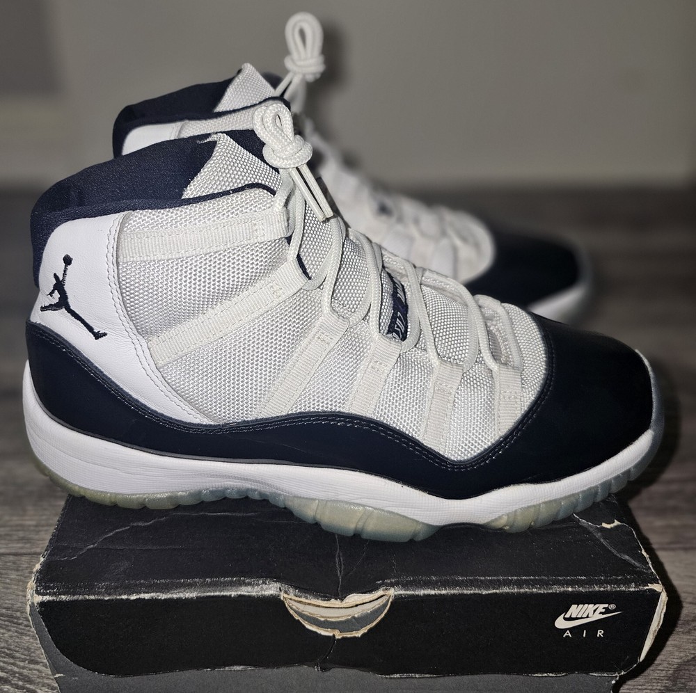 Nike Air Jordan 11 Retro GS 'Concord' 2018  378038-100 Youth Size 7Y/Women's 8.5