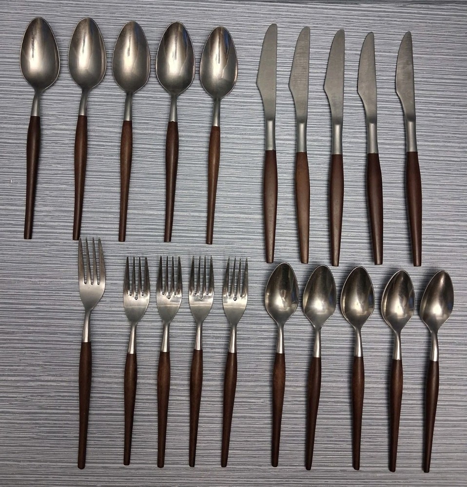 MCM Vintage Stainless Steel Japan Flatware Set Faux Teak Wood Handles 20PC